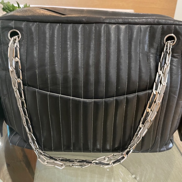 Chanel - Large Vintage Mademoiselle  Camera Bag - Picture 2 of 13